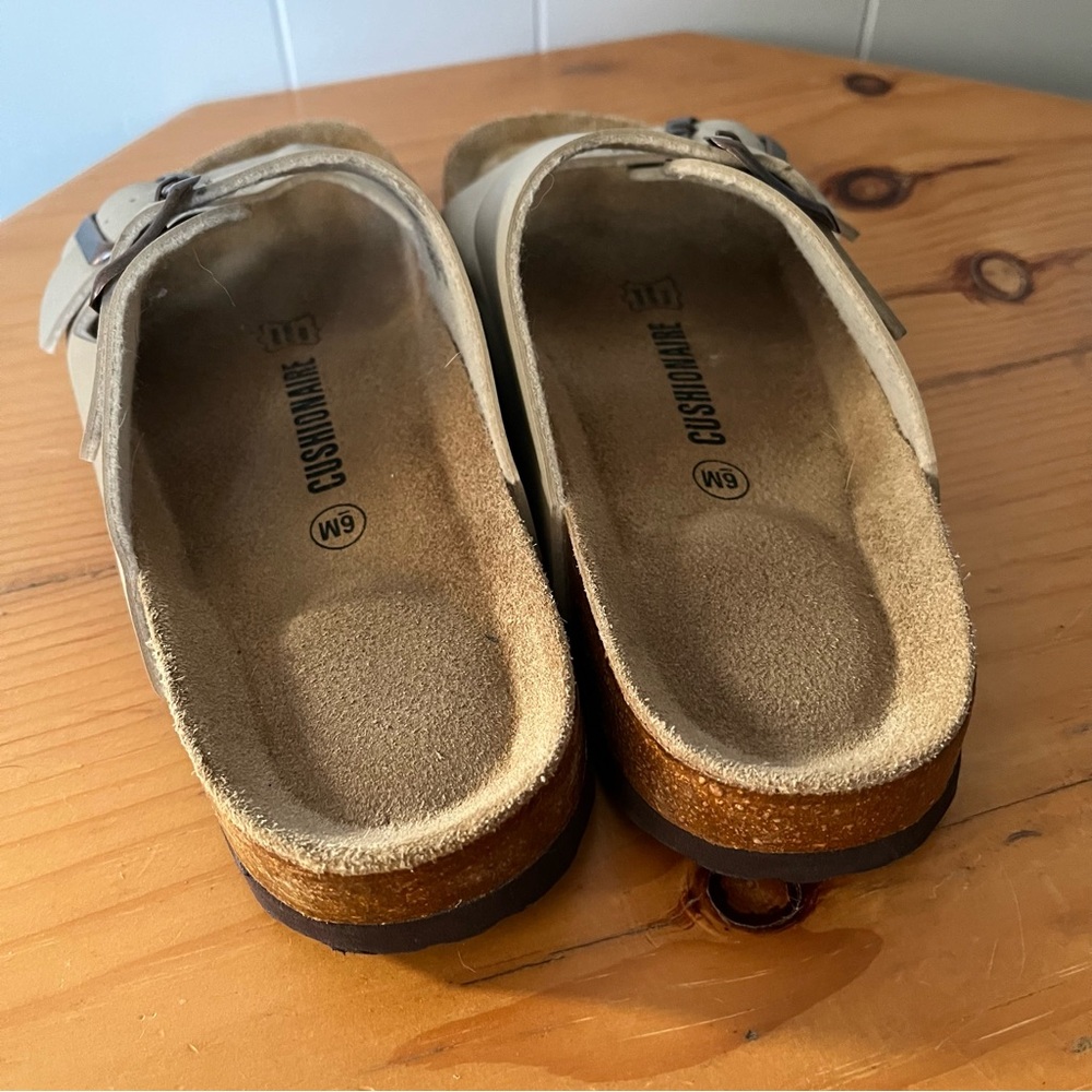 Cushionaire Lane Cork Footbed Sandals Slip On Two Strap Buckle Stone Tan Comfy - Picture 5 of 11